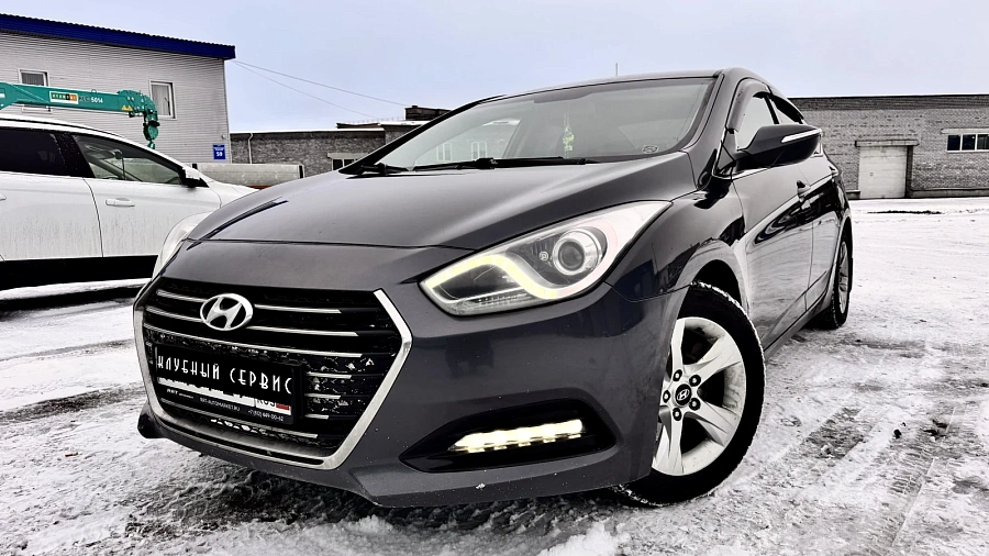 Hyundai i40, 2013г., передний привод, автомат