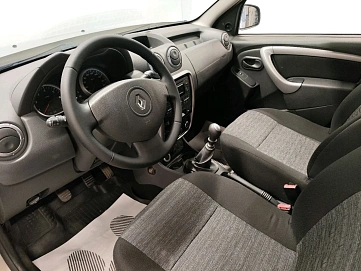 Renault Duster, 2012г, полный привод, механика