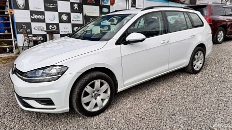 Volkswagen Golf, 2019г, передний привод, робот