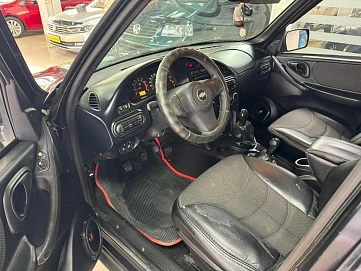 Chevrolet Niva, 2010г, полный привод, механика