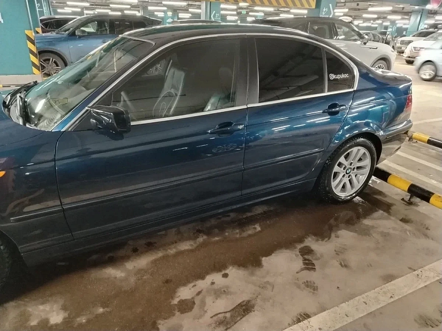 BMW 3 серии, 2002г., задний привод, автомат