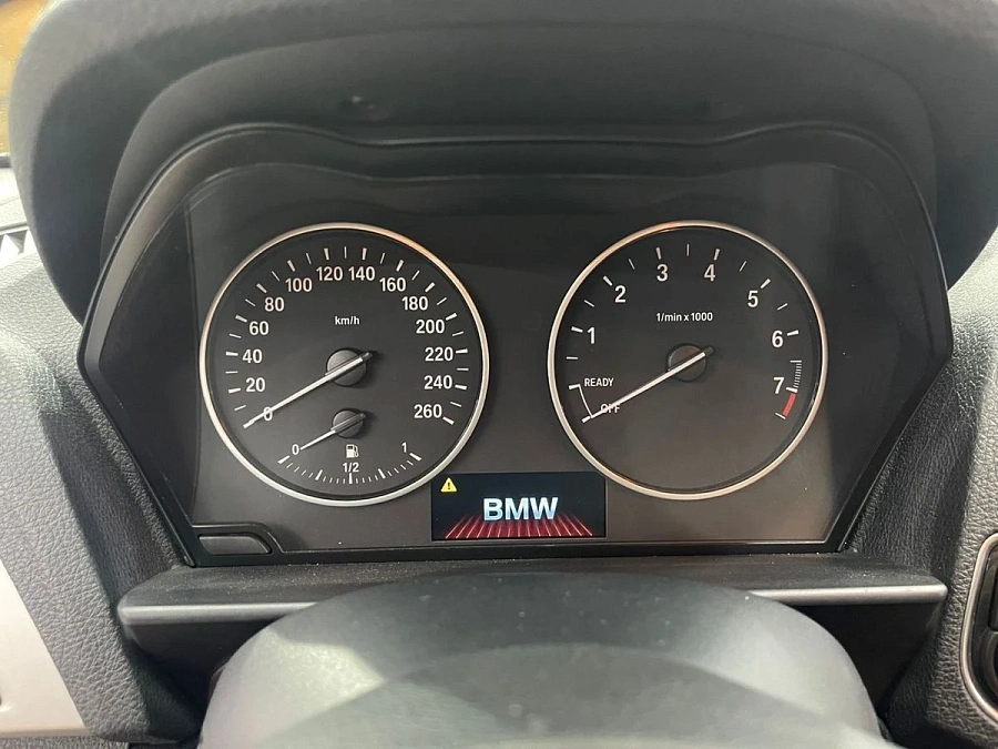 BMW 1 серии, 2013г., задний привод, автомат