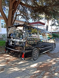 Toyota Voxy, 2015г, передний привод, вариатор