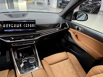 BMW X5, 2025г, полный привод, автомат
