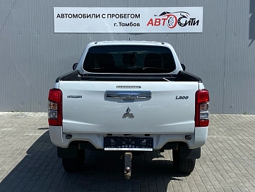 Mitsubishi L200, 2019г, полный привод, механика