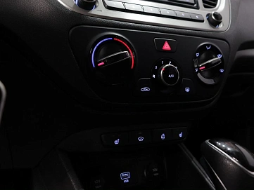 Hyundai Solaris, 2019г, передний привод, автомат