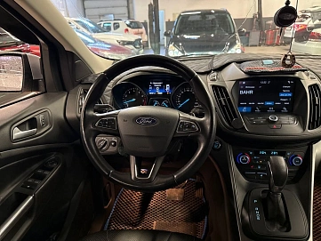 Ford Kuga, 2017г, передний привод, автомат