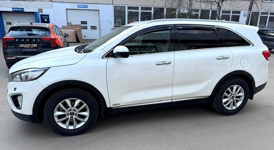 Kia Sorento, 2015г., полный привод, автомат