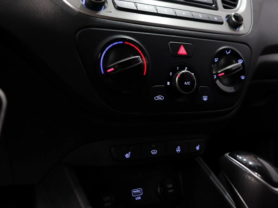 Hyundai Solaris, 2019г., передний привод, автомат