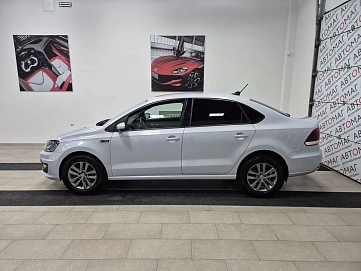 Volkswagen Polo, 2019г, передний привод, автомат