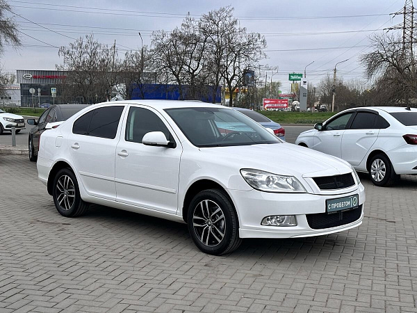Skoda Octavia, 2013г., передний привод, робот