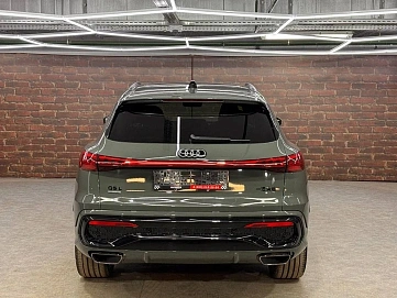 Audi Q5, 2025г, передний привод, робот
