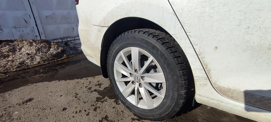 Volkswagen Polo, 2020г., передний привод, механика