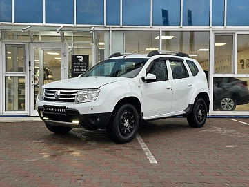 Renault Duster, 2013г, передний привод, автомат