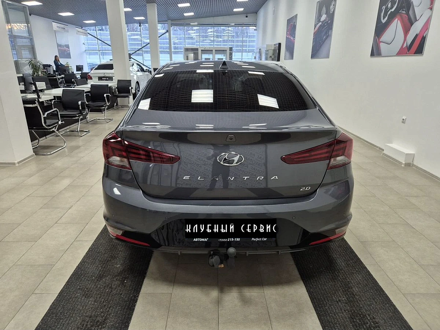 Hyundai Elantra, 2020г., передний привод, механика