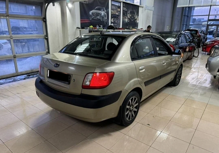 Kia Rio, 2007г., передний привод, механика