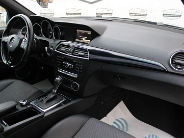 Mercedes-Benz C-Класс, 2012г, задний привод, автомат