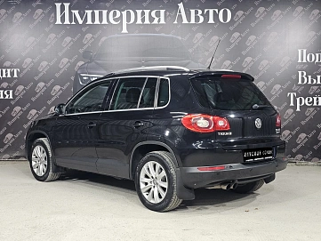 Volkswagen Tiguan, 2011г, полный привод, автомат