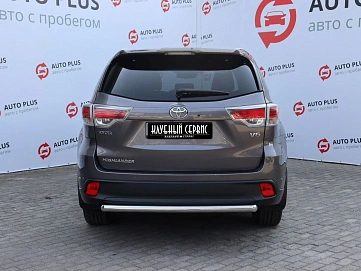 Toyota Highlander, 2015г, полный привод, автомат