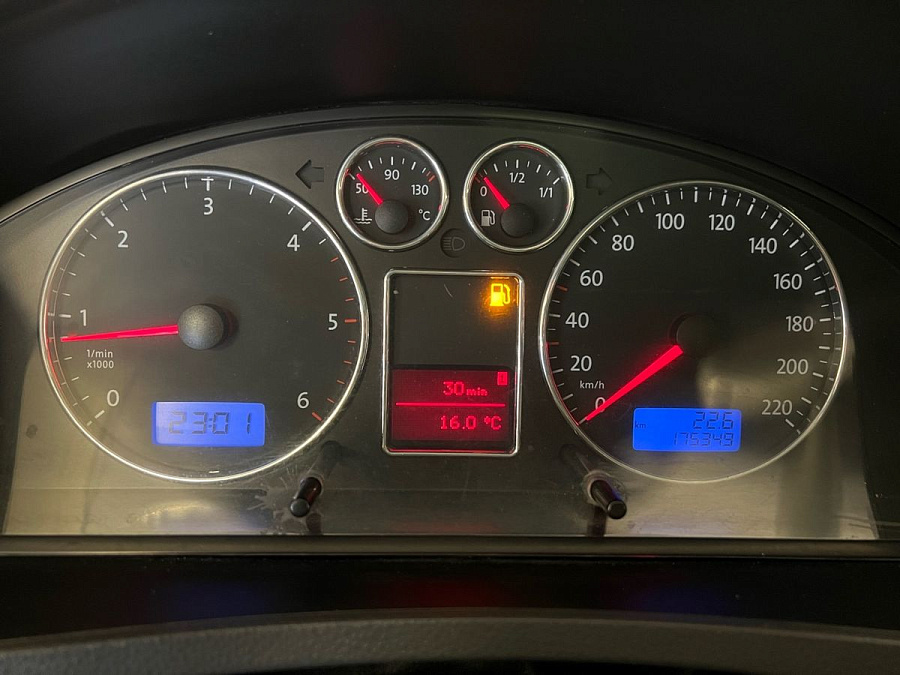 Volkswagen , 2008г., передний привод, механика