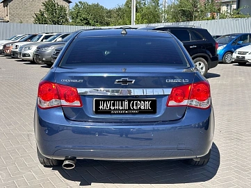 Chevrolet Cruze, 2011г, передний привод, механика