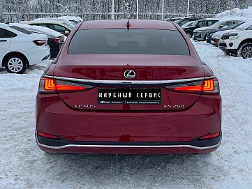 Lexus ES, 2019г, передний привод, автомат