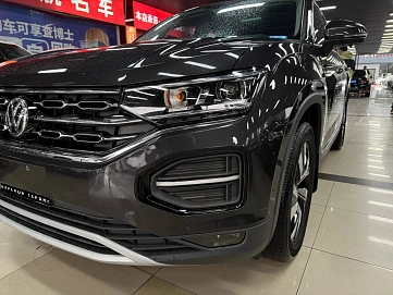 Volkswagen Tayron, 2021г, передний привод, робот