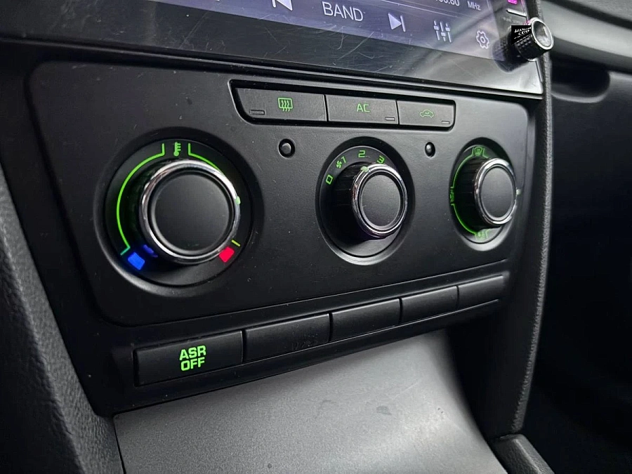 Skoda Octavia, 2012г., передний привод, механика