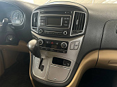 Hyundai , 2018г., задний привод, автомат