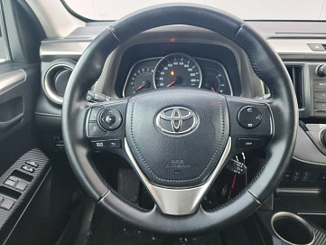 Toyota RAV4, 2014г, передний привод, вариатор