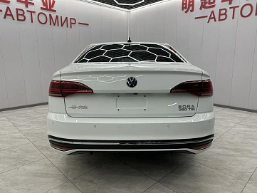 Volkswagen Bora, 2022г, передний привод, робот