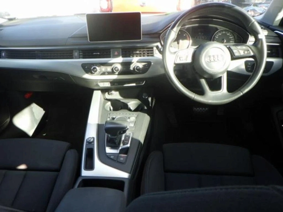 Audi A4, 2017г., передний привод, робот