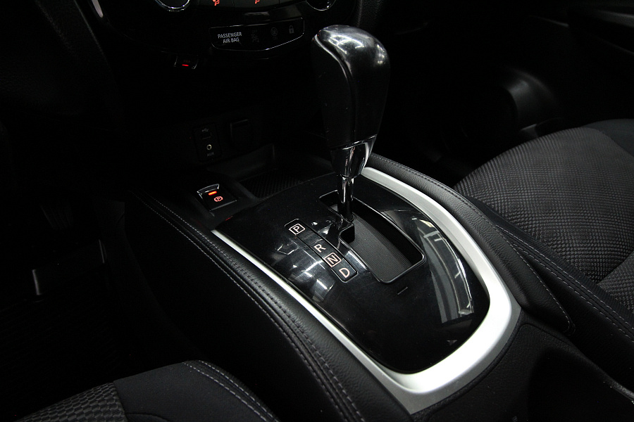 Nissan Qashqai, 2014г., передний привод, вариатор