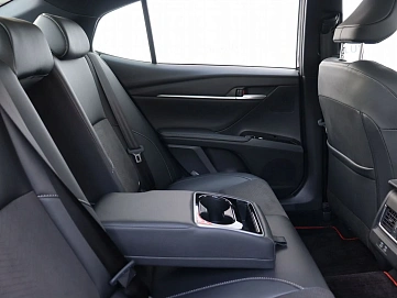 Toyota Camry, 2024г, передний привод, вариатор