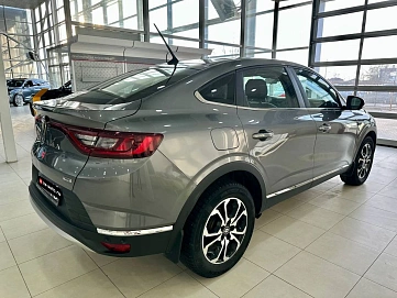 Renault Arkana, 2019г, передний привод, вариатор