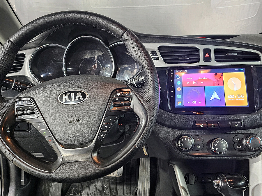 Kia Ceed, 2012г., передний привод, автомат