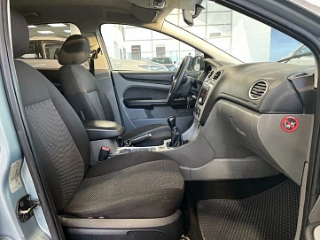Ford Focus, 2010г, передний привод, механика