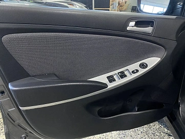 Hyundai Solaris, 2011г., передний привод, механика