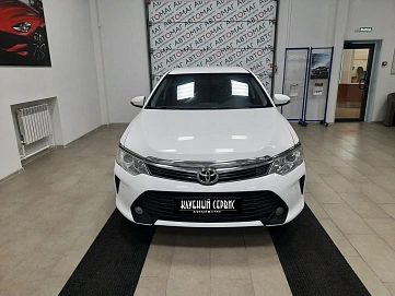 Toyota Camry, 2017г, передний привод, автомат