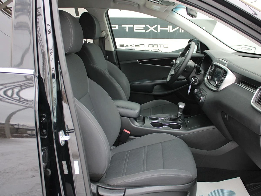 Kia , 2020г., передний привод, автомат