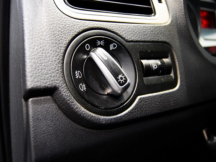 Volkswagen Polo, 2013г., передний привод, механика