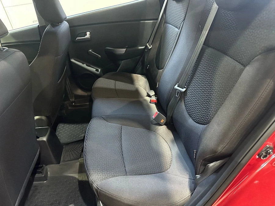Kia Rio, 2015г., передний привод, механика