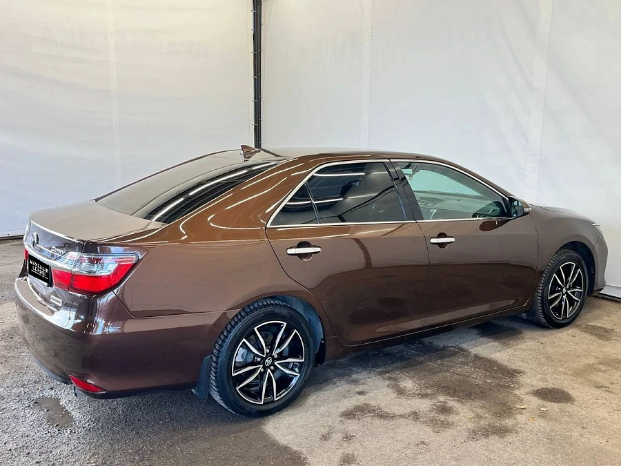 Toyota Camry, 2017г., передний привод, автомат
