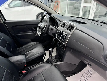 Renault , 2021г., передний привод, автомат