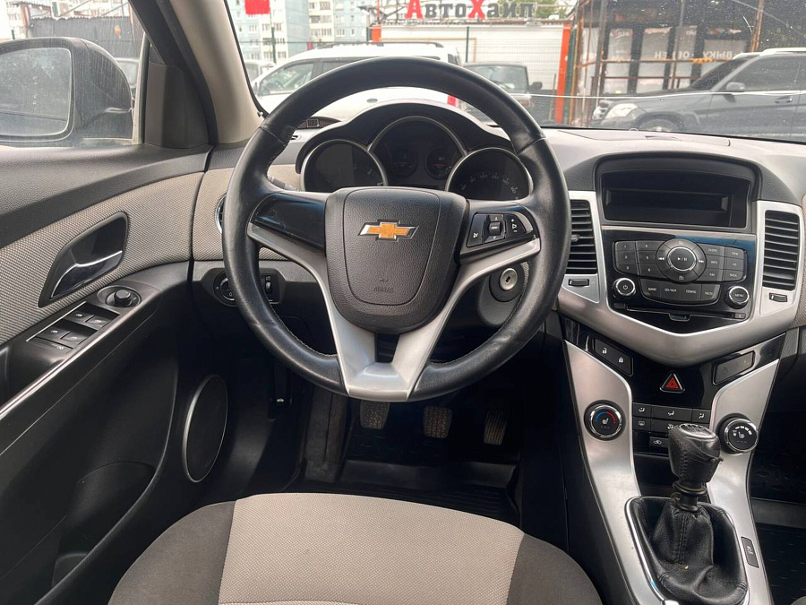 Chevrolet Cruze, 2012г., передний привод, механика