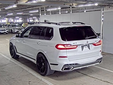 BMW X7, 2022г, полный привод, автомат