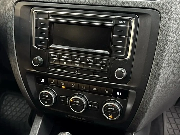Volkswagen Jetta, 2014г, передний привод, автомат