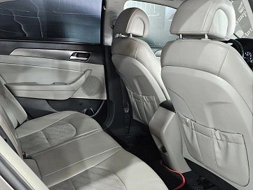 Hyundai Sonata, 2015г, передний привод, автомат