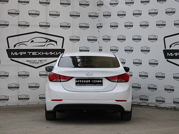 Hyundai Elantra, 2014г, передний привод, механика