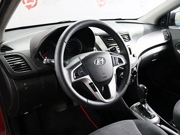 Hyundai Solaris, 2014г, передний привод, автомат